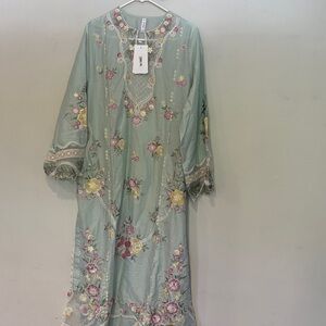 Ethnc Floral Embroidered Maxi Dress M